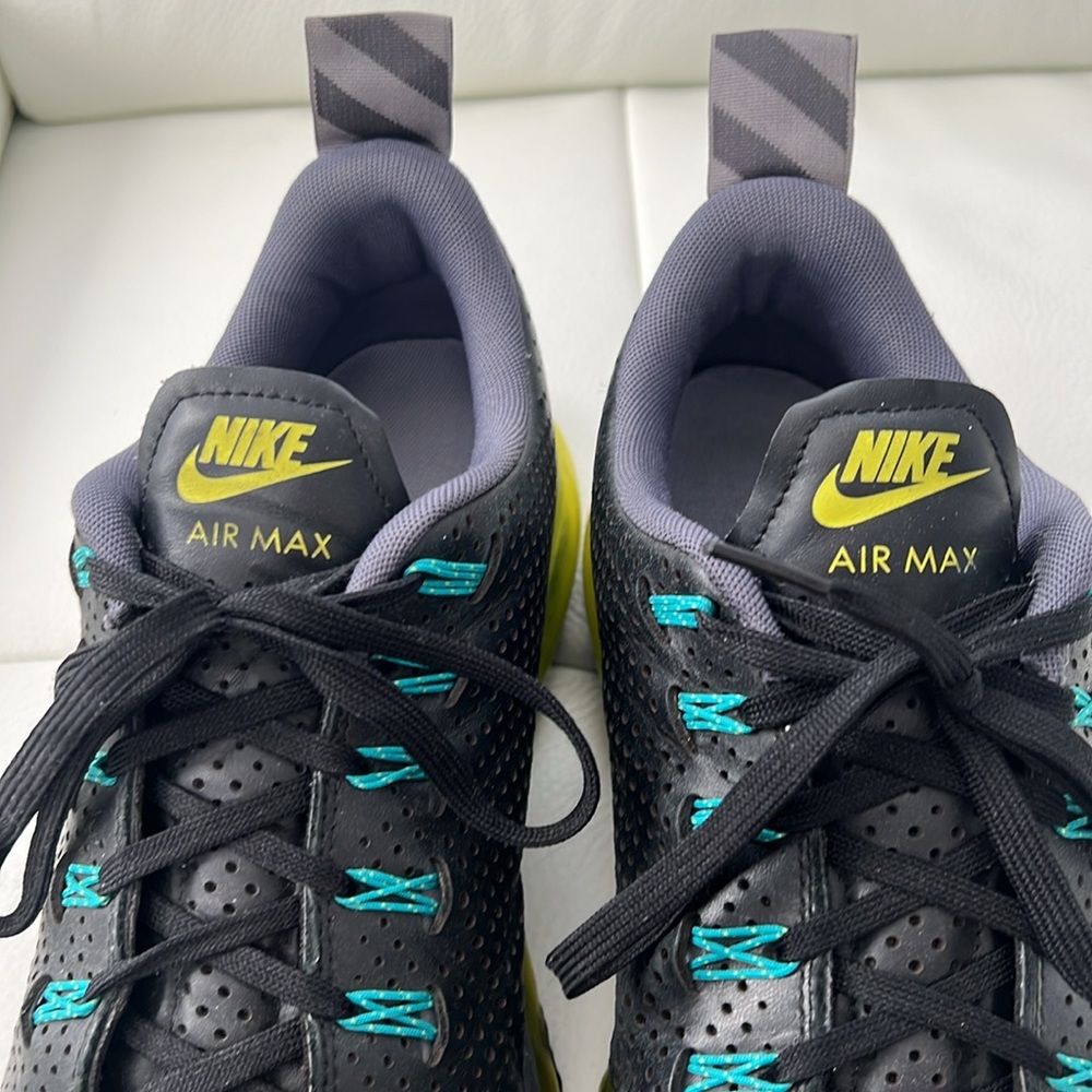 Air Max Motion Black Volt Mens Sz 11.5 EUC 631767-003 - Picture 3 of 17